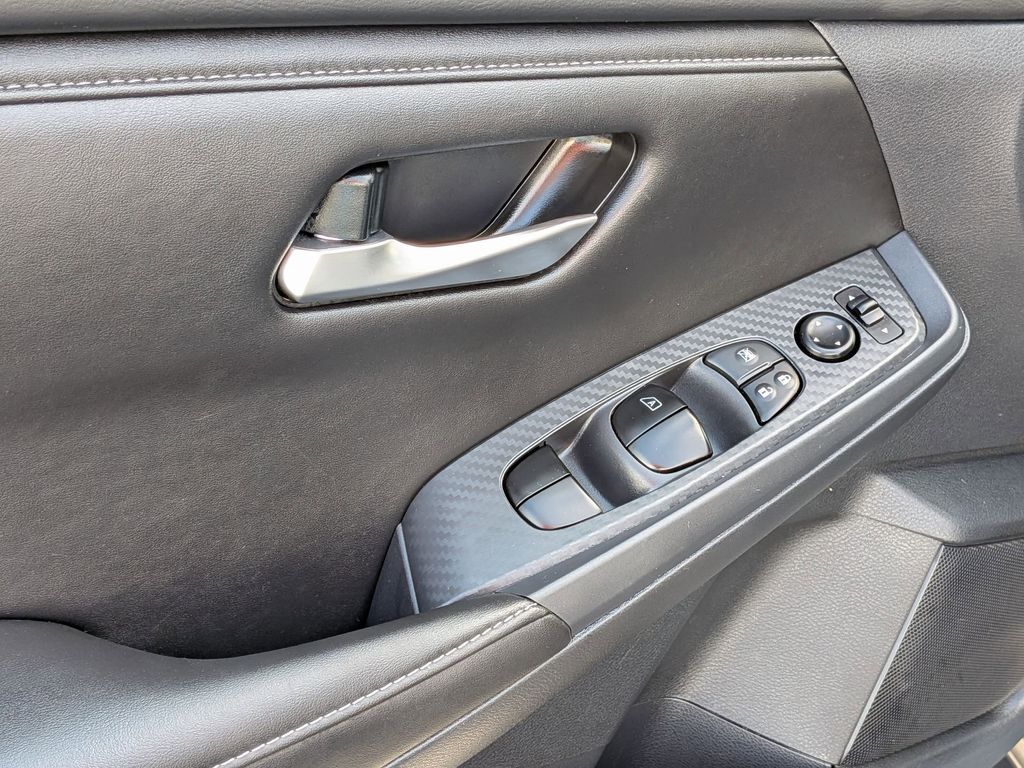 Thumbnail: 2025 Nissan Sentra - 13