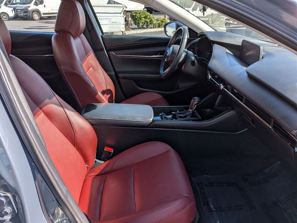 Thumbnail: 2025 Mazda Mazda3 - 30