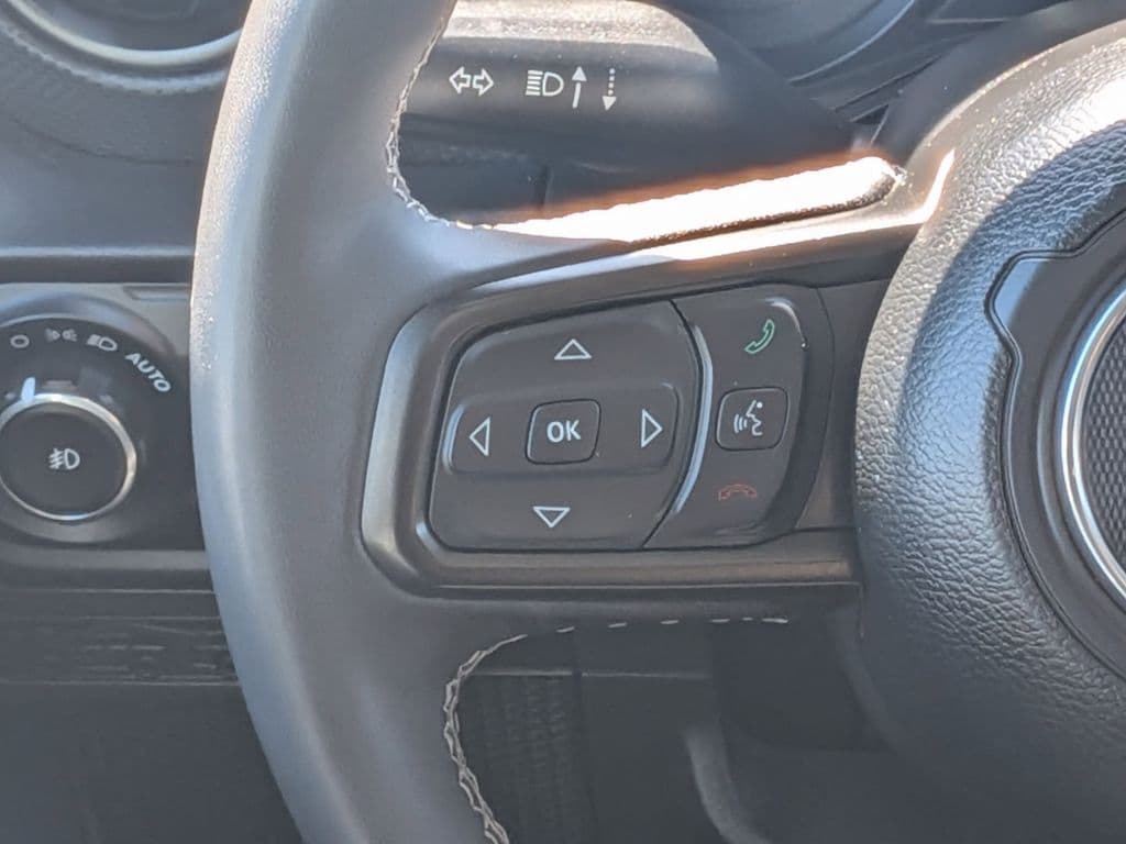 Thumbnail: 2025 Jeep Wrangler - 24