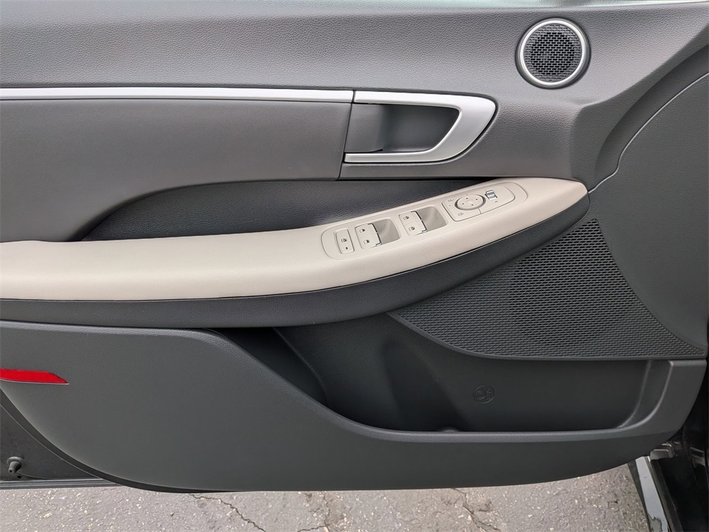 Thumbnail: 2025 Hyundai Sonata - 10