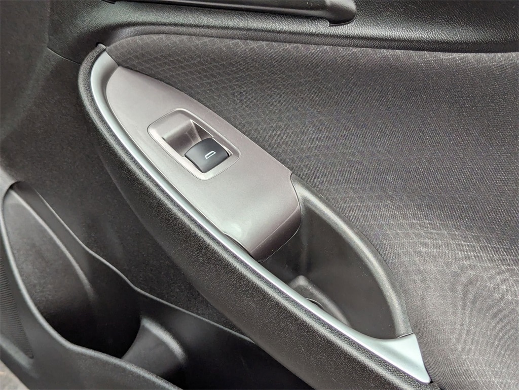 2023 Chevrolet Malibu LT 34