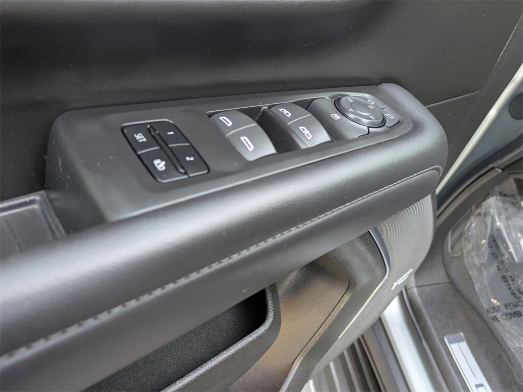 Thumbnail: 2024 Chevrolet Tahoe - 13