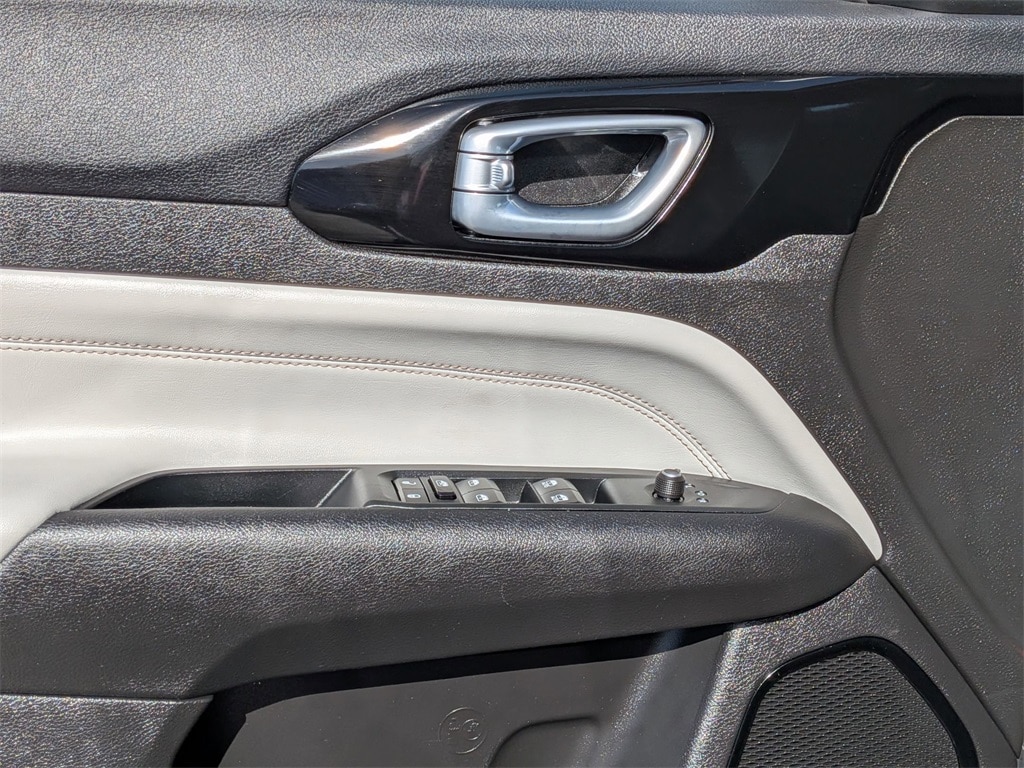 Thumbnail: 2025 Jeep Compass - 13