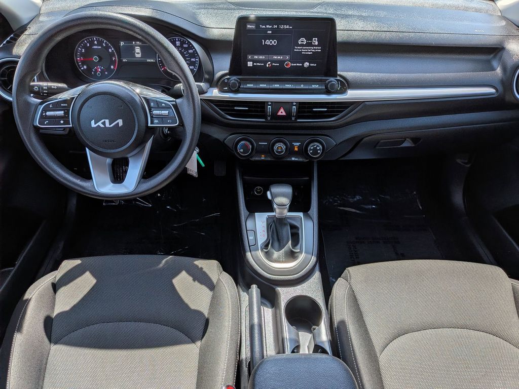 Thumbnail: 2024 Kia Forte - 21