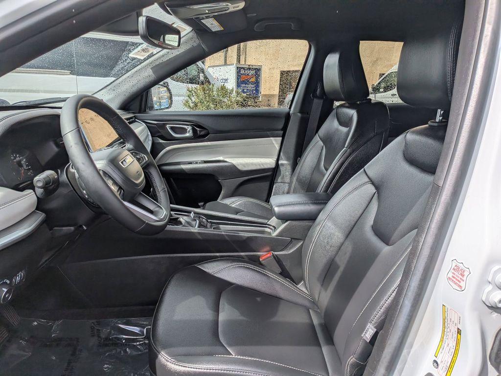 Thumbnail: 2025 Jeep Compass - 15
