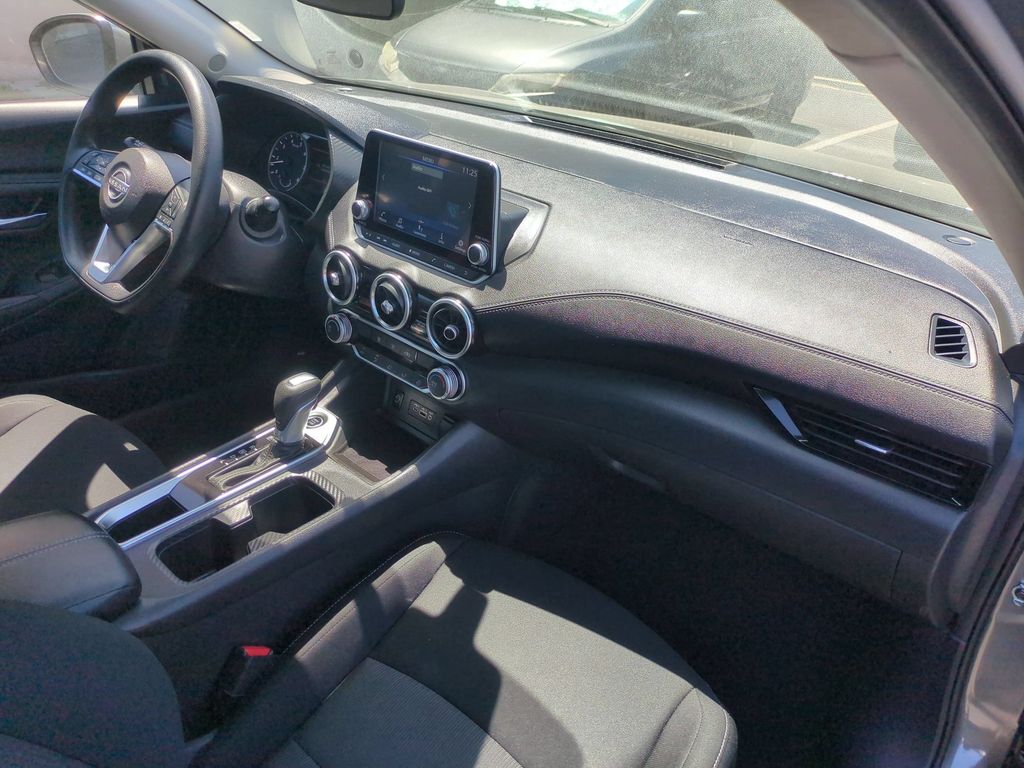 Thumbnail: 2025 Nissan Sentra - 29