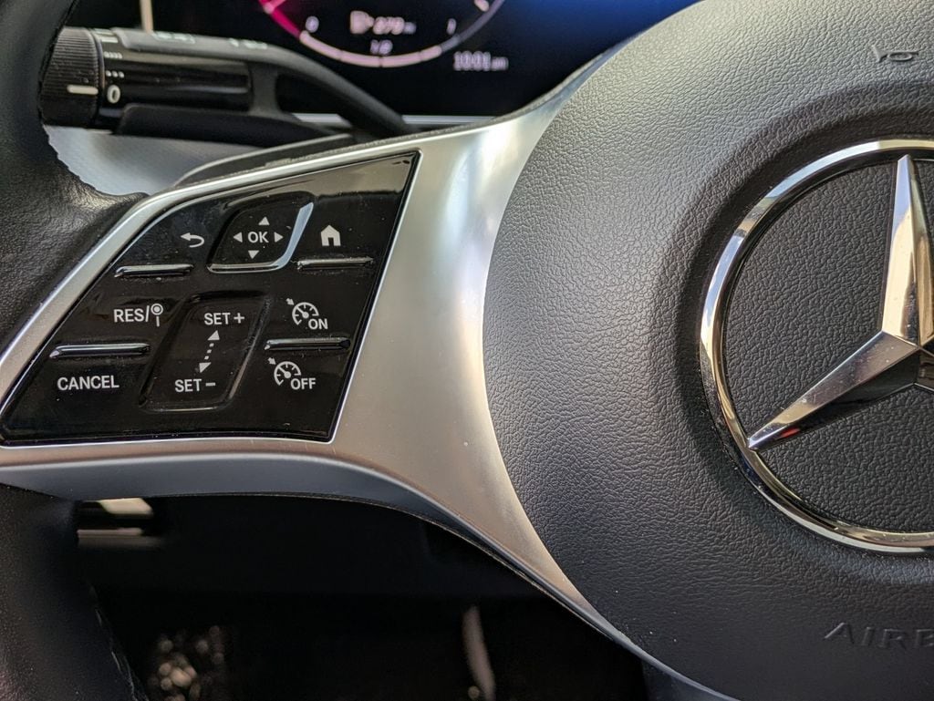Thumbnail: 2025 Mercedes-Benz C-Class - 20