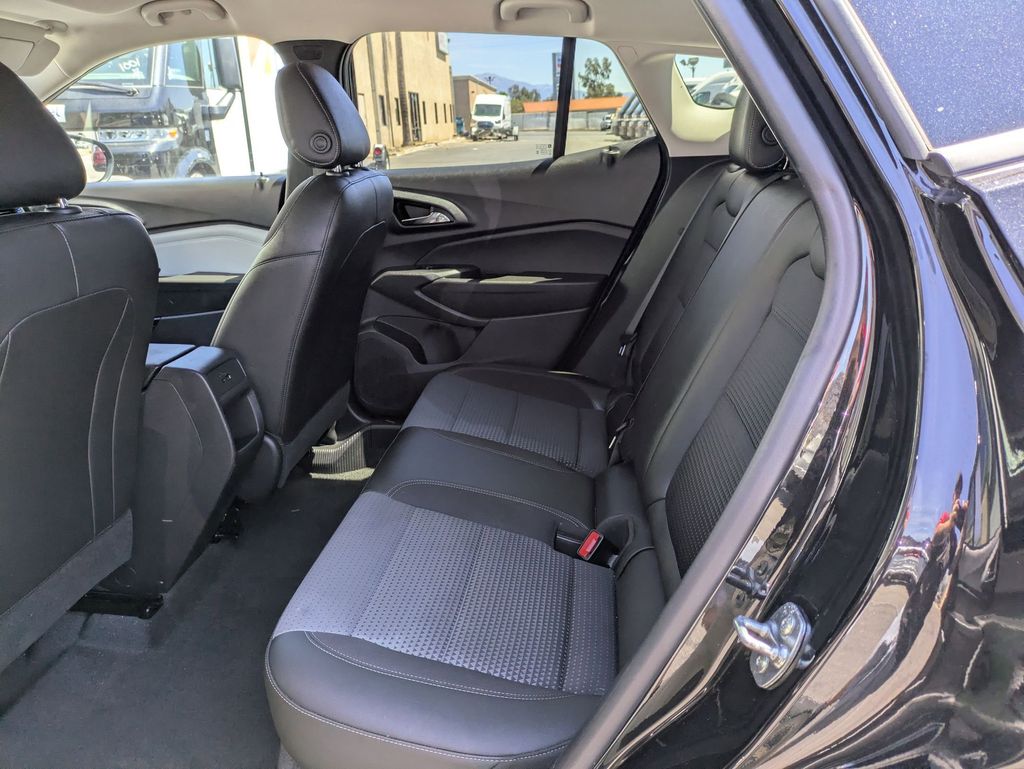 Thumbnail: 2025 Chevrolet Trax - 29