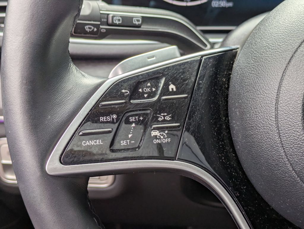 Thumbnail: 2025 Mercedes-Benz GLS - 21