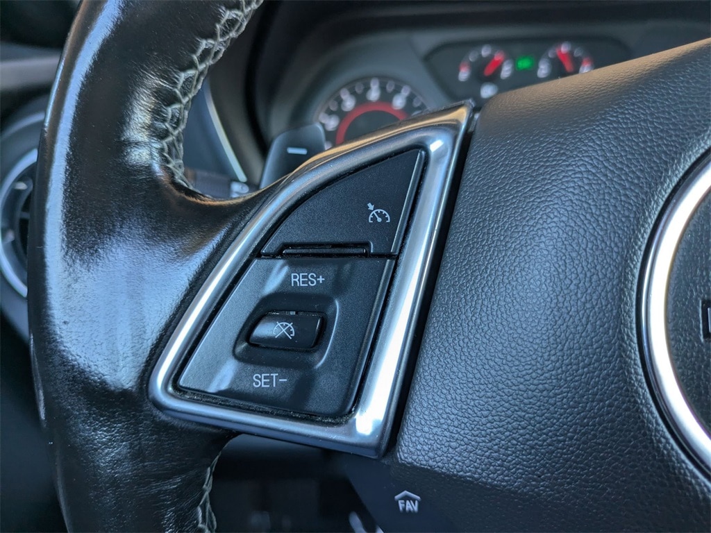 Thumbnail: 2023 Chevrolet Camaro - 21