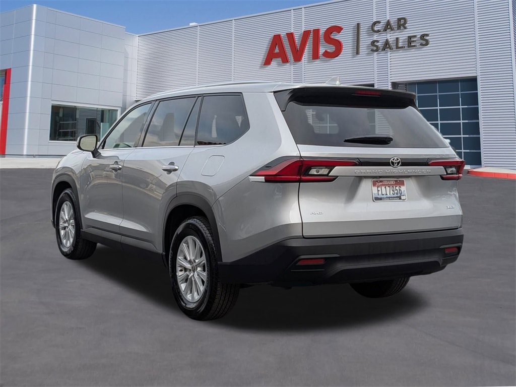 Thumbnail: 2025 Toyota Grand Highlander - 9