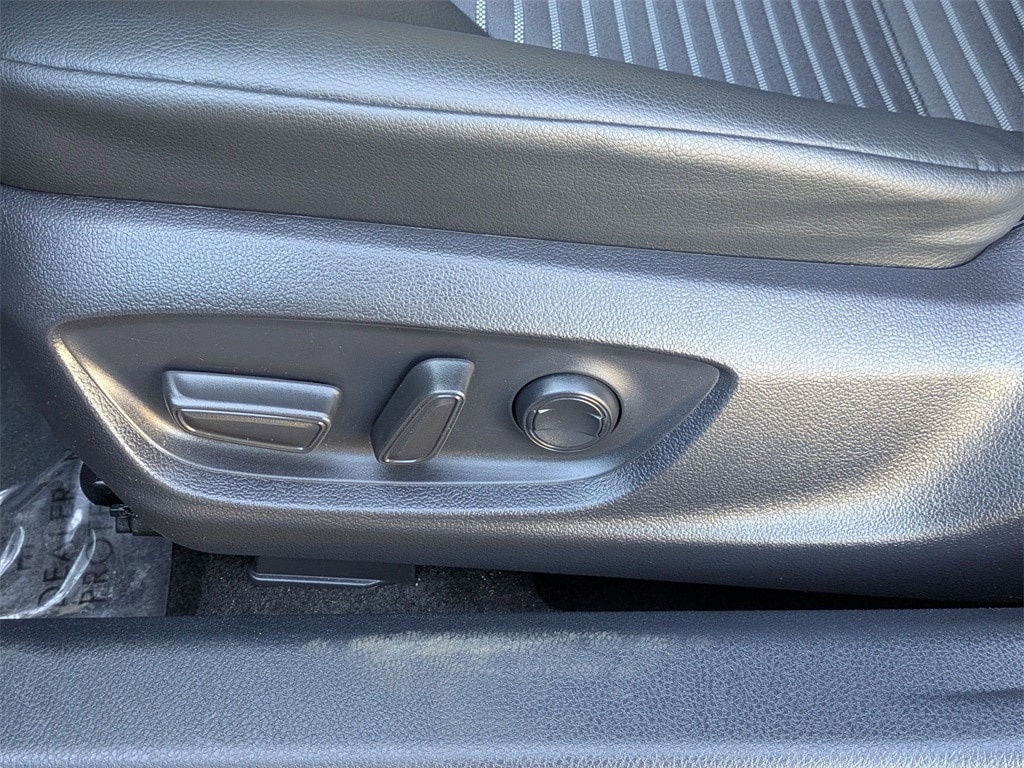 Thumbnail: 2024 Toyota Camry - 11