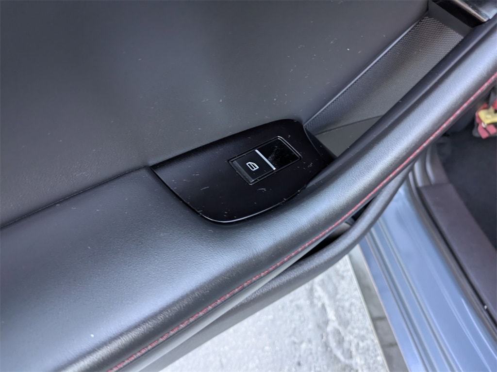 Thumbnail: 2023 Mazda Mazda3 - 27