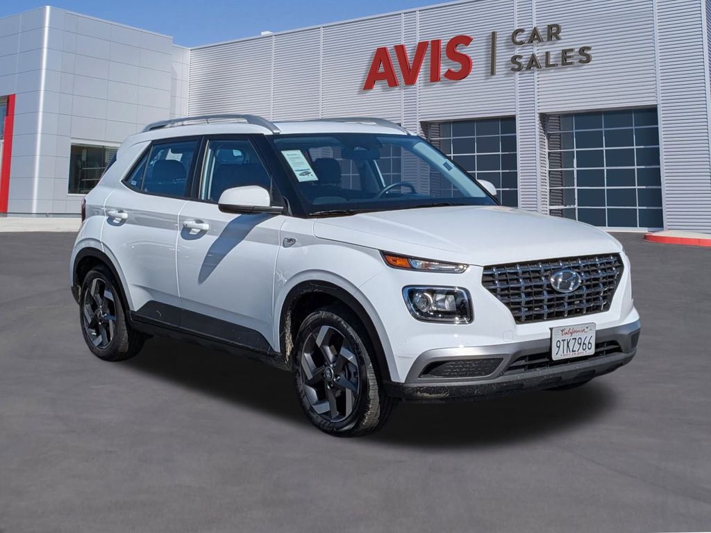 Thumbnail: 2025 Hyundai Venue - 3