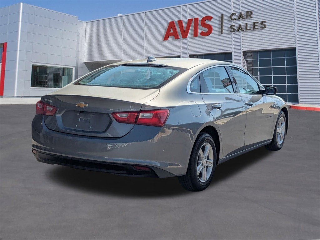Thumbnail: 2023 Chevrolet Malibu - 6