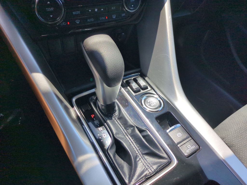 Thumbnail: 2025 Mitsubishi Eclipse Cross - 20