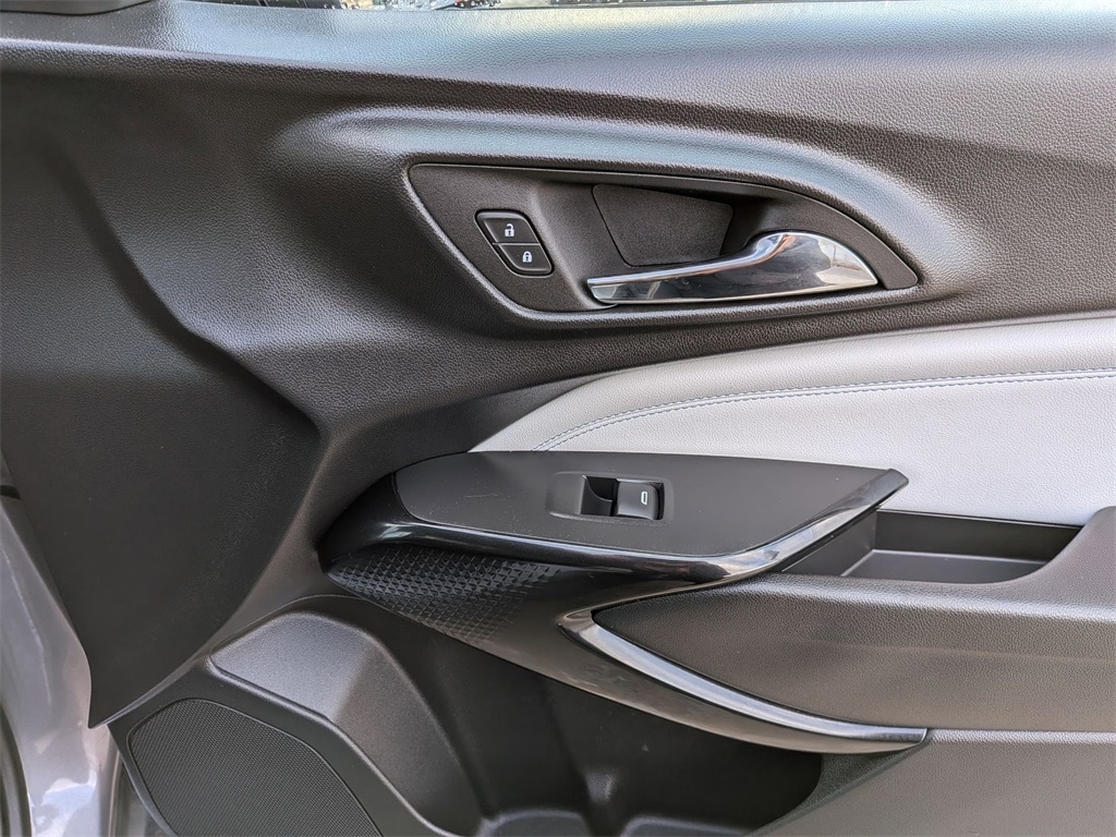 Thumbnail: 2025 Chevrolet Trax - 34