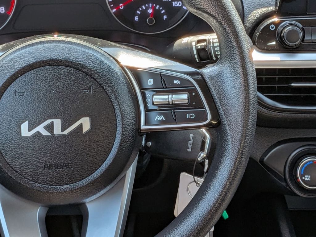 Thumbnail: 2024 Kia Forte - 24