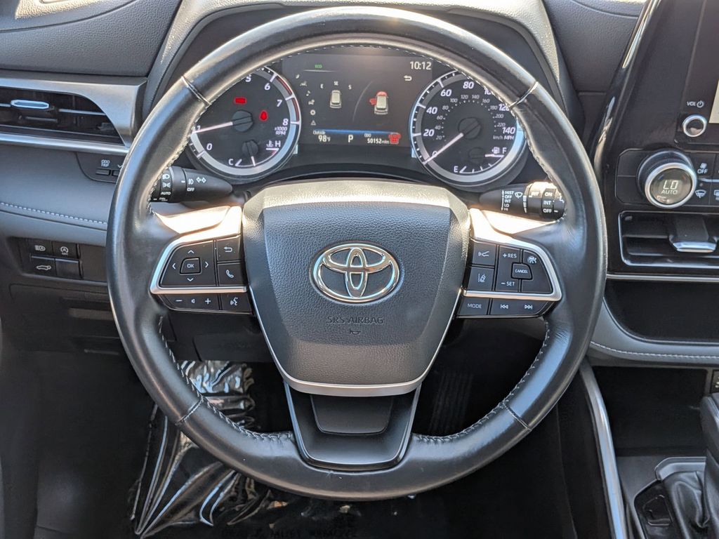 Thumbnail: 2024 Toyota Highlander - 22