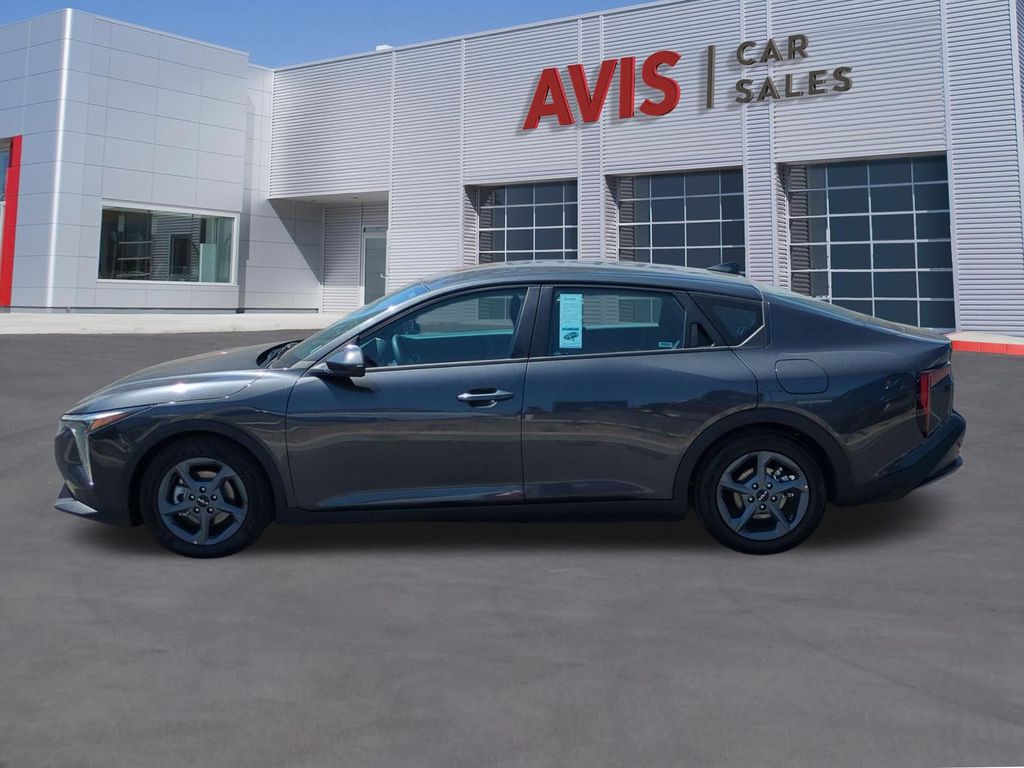 Thumbnail: 2025 Kia K4 - 10