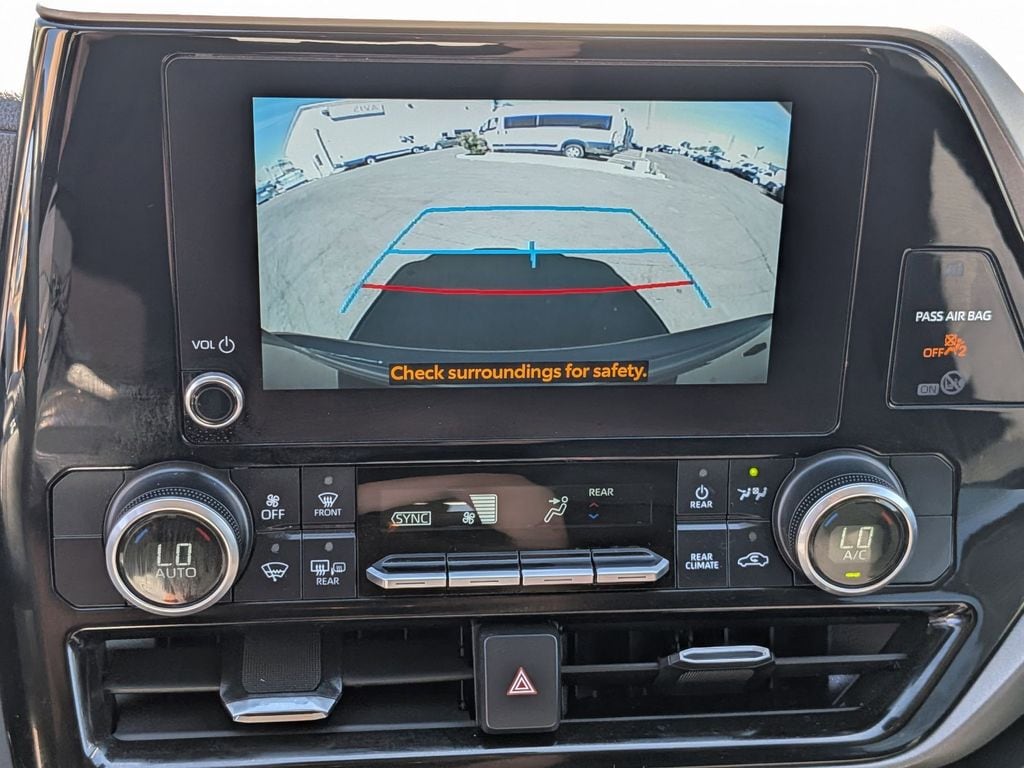 Thumbnail: 2024 Toyota Highlander - 18