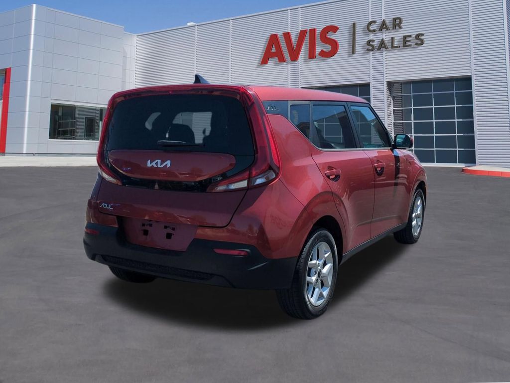 Thumbnail: 2022 Kia Soul - 6