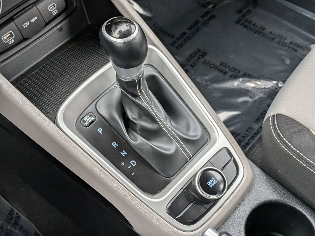 Thumbnail: 2025 Hyundai Venue - 21