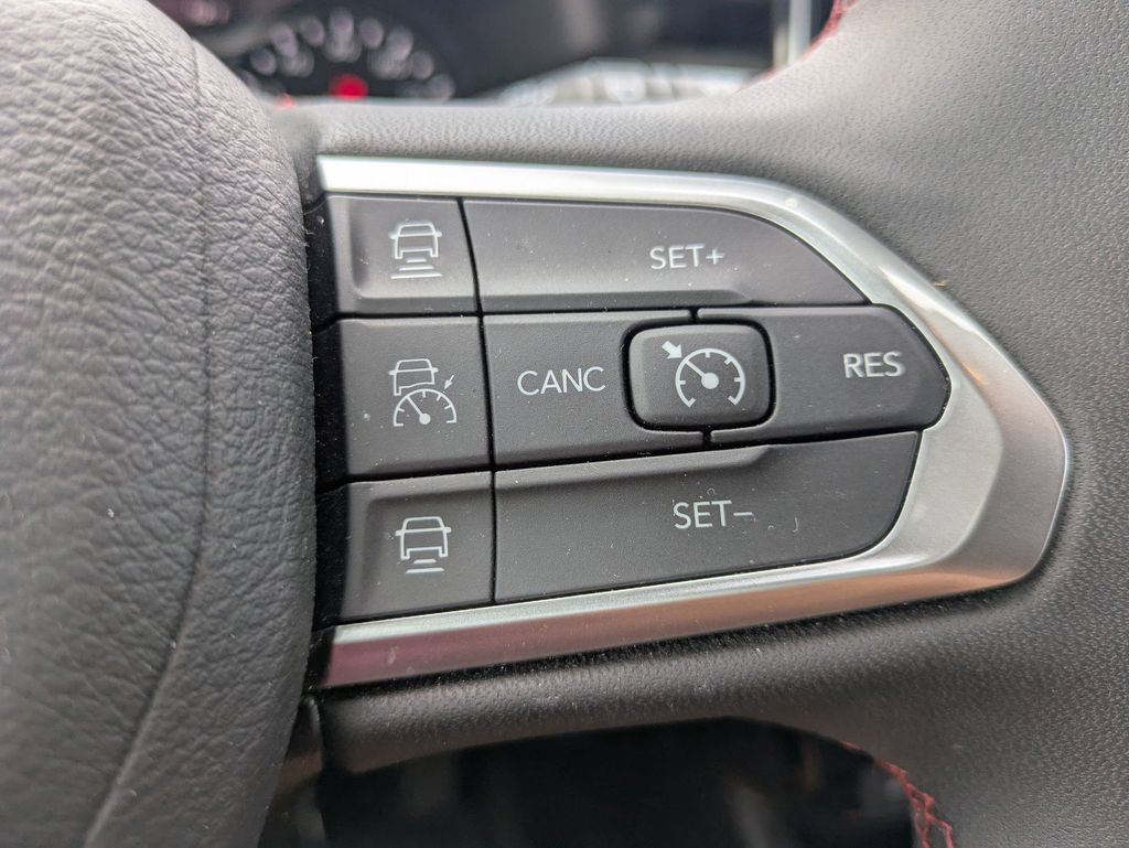 Thumbnail: 2025 Jeep Compass - 21