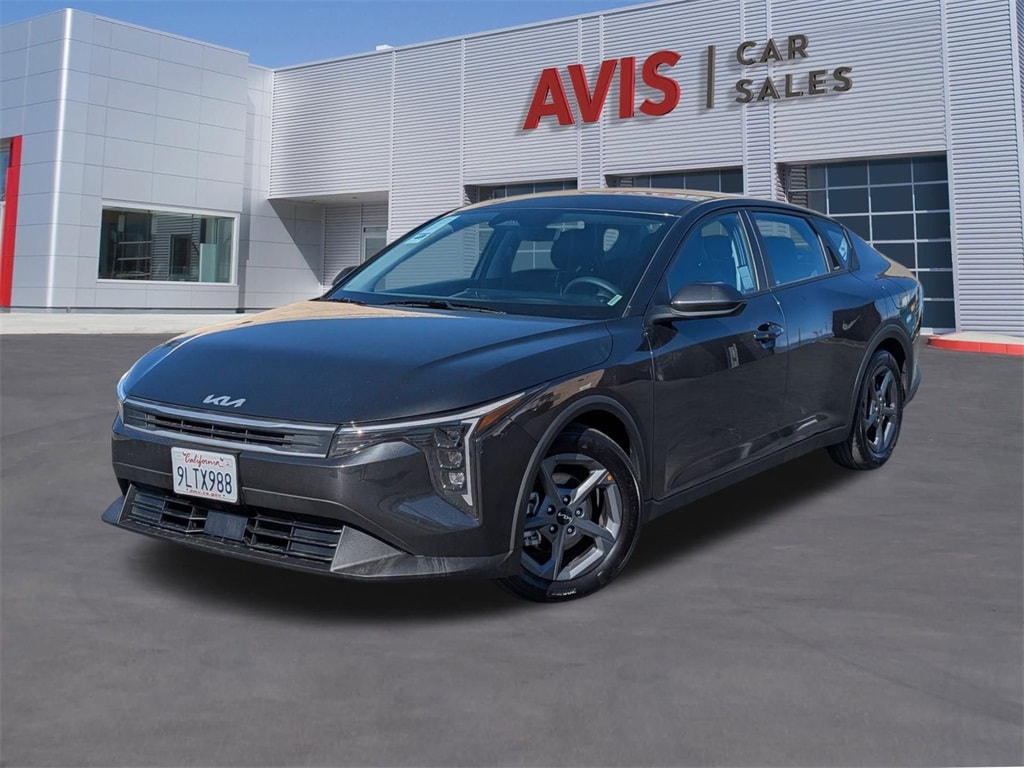 Thumbnail: 2025 Kia K4 - 1