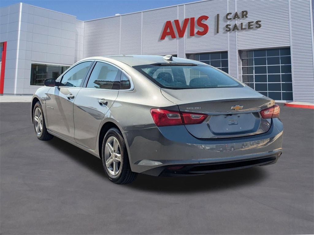 Thumbnail: 2023 Chevrolet Malibu - 9