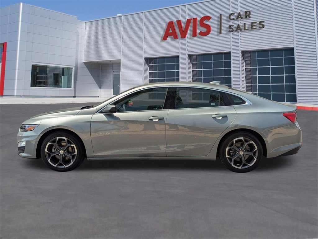 Thumbnail: 2023 Chevrolet Malibu - 10