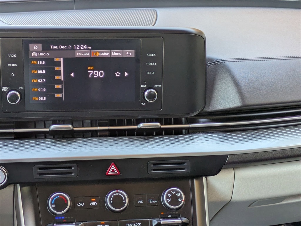 Thumbnail: 2024 Kia Carnival - 19