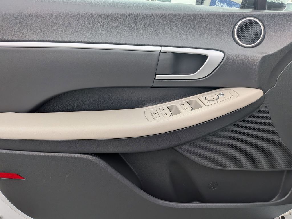 Thumbnail: 2025 Hyundai Sonata - 34