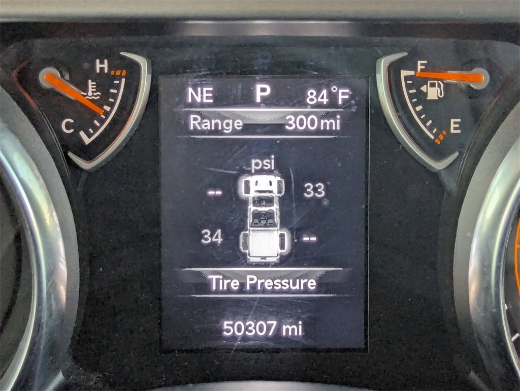 Thumbnail: 2023 Jeep Gladiator - 15