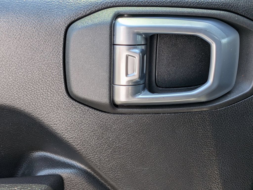 2023 Jeep Wrangler 4-Door Rubicon - Photo 26