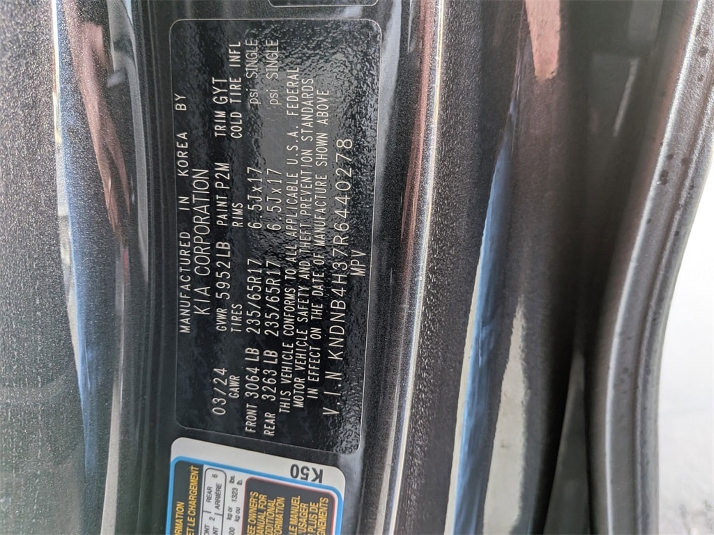 Thumbnail: 2024 Kia Carnival - 33