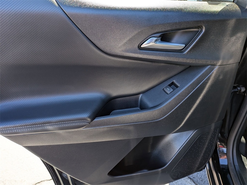 Thumbnail: 2025 Chevrolet Equinox - 25