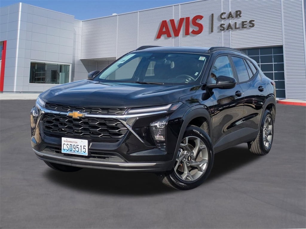 2025 Chevrolet Trax LT's photo
