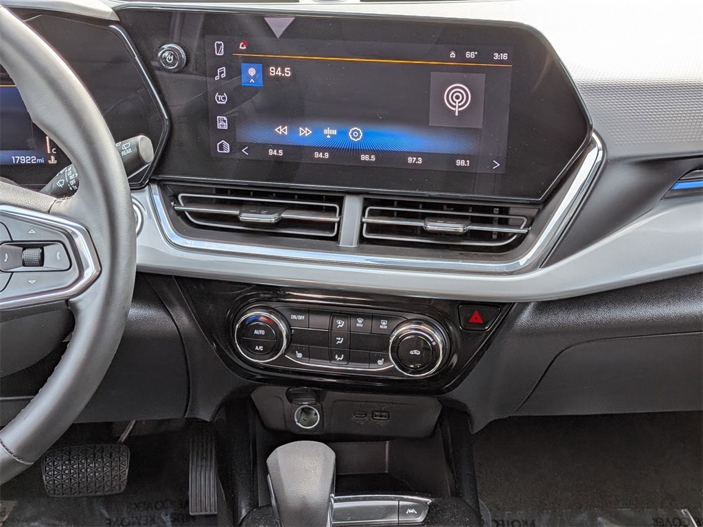 Thumbnail: 2025 Chevrolet Trax - 18