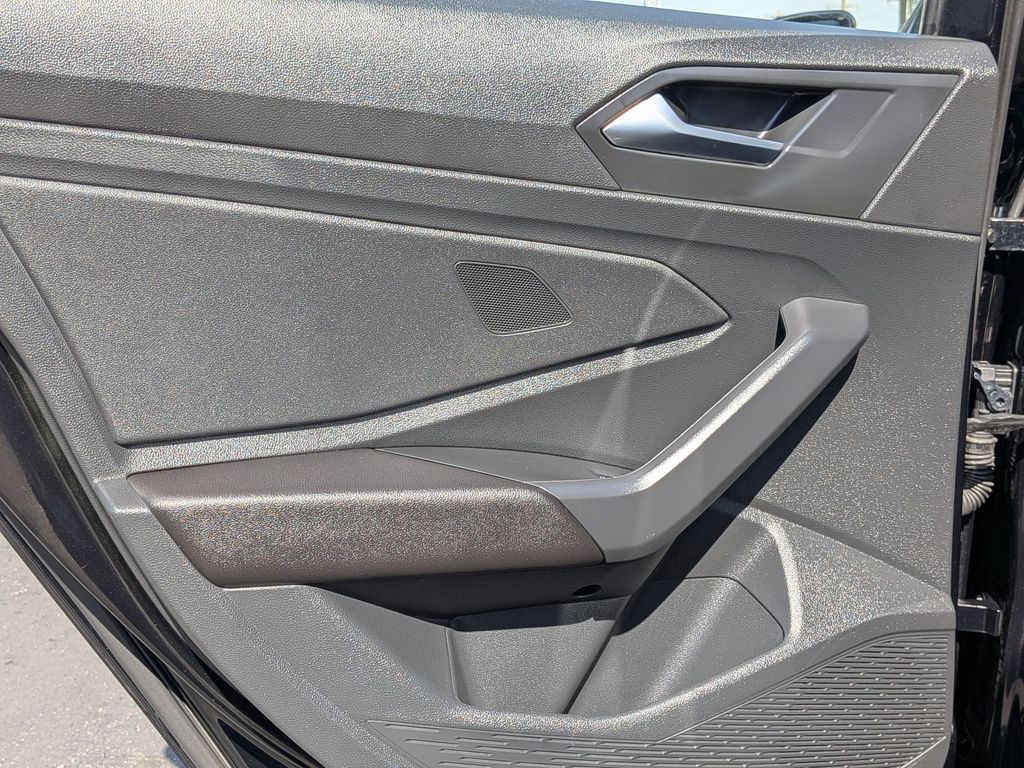 Thumbnail: 2025 Volkswagen Jetta - 25