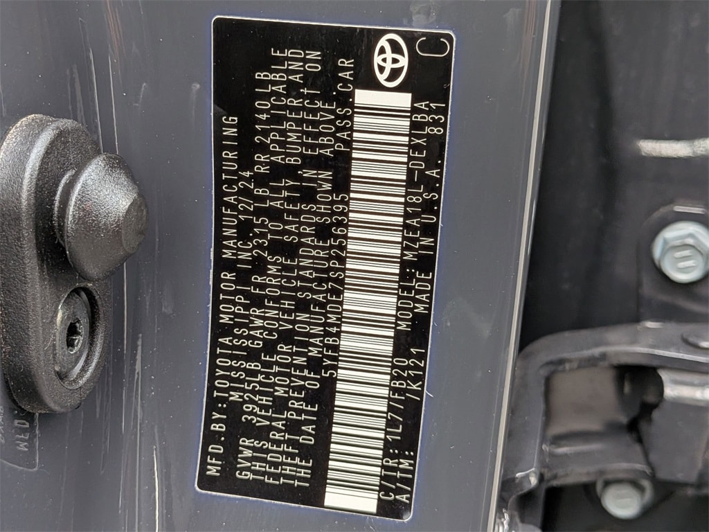 Thumbnail: 2025 Toyota Corolla - 34