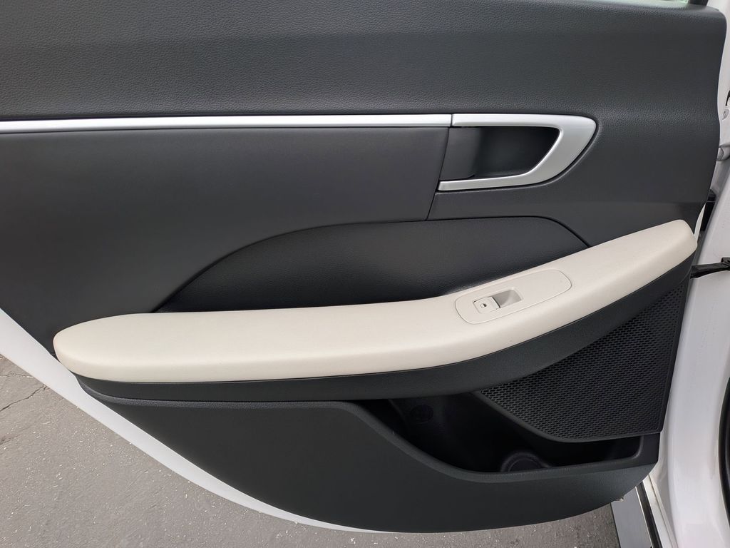 Thumbnail: 2025 Hyundai Sonata - 23