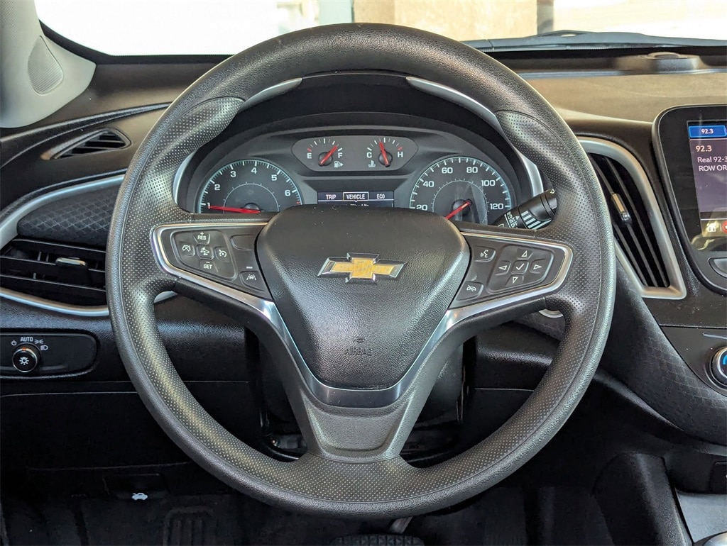 Thumbnail: 2023 Chevrolet Malibu - 22