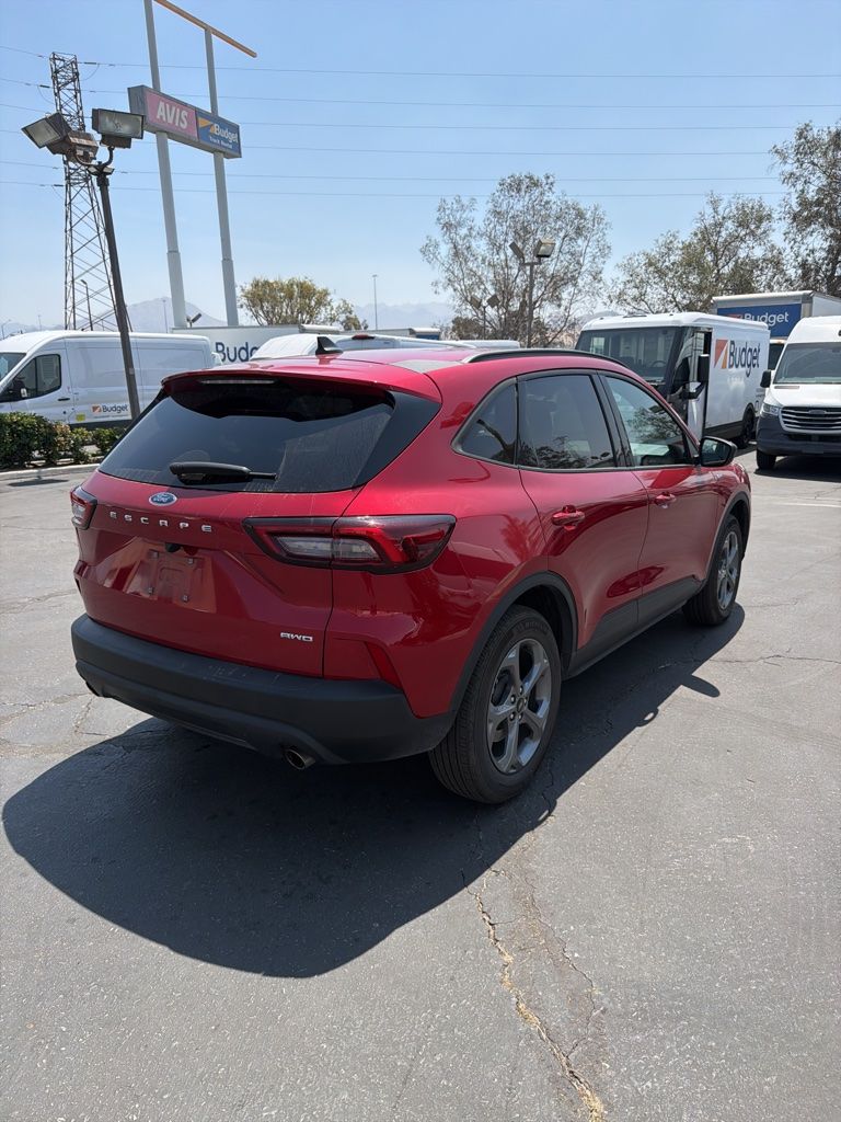 Thumbnail: 2025 Ford Escape - 6