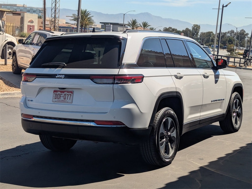 Thumbnail: 2023 Jeep Grand Cherokee - 6