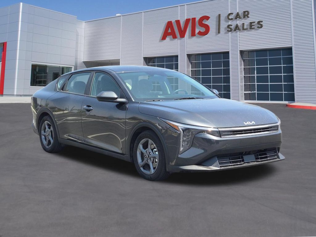Thumbnail: 2025 Kia K4 - 3