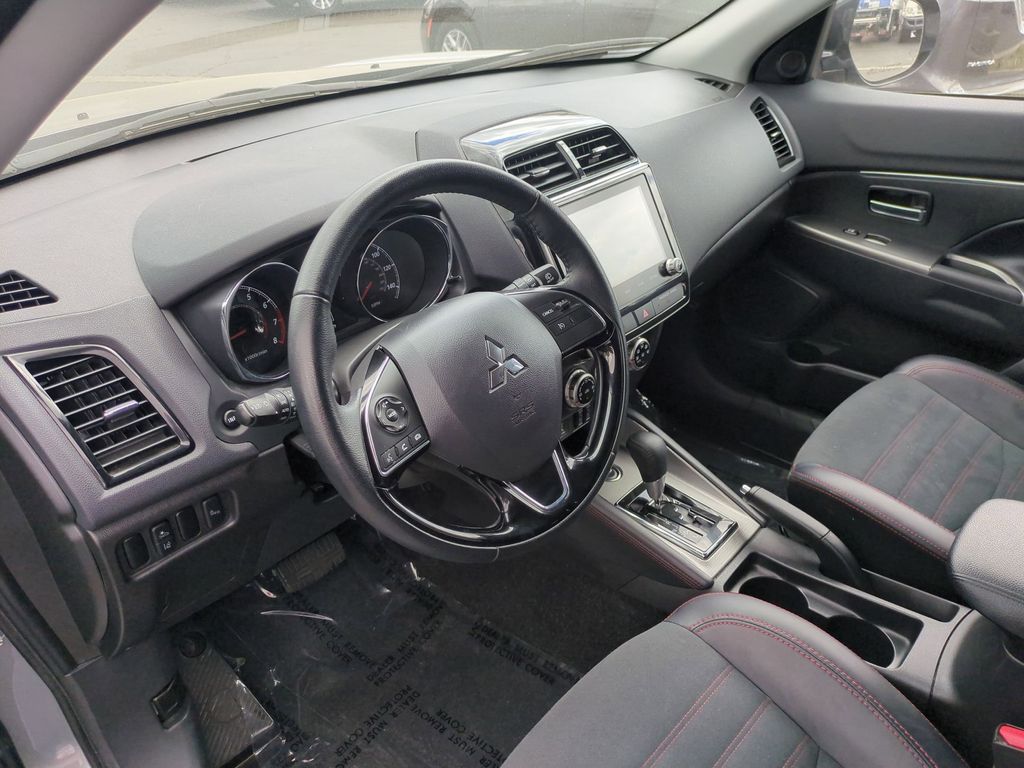 Thumbnail: 2025 Mitsubishi Outlander Sport - 15