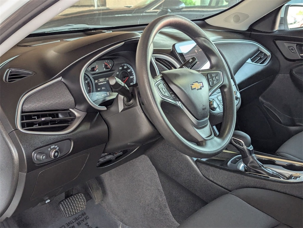 2023 Chevrolet Malibu LT 13