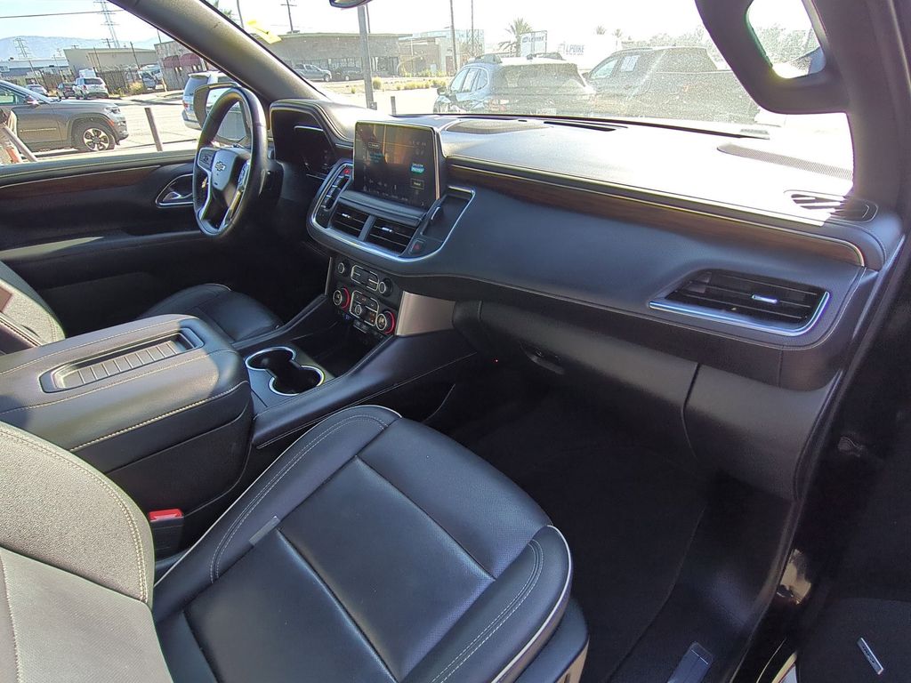 Thumbnail: 2024 Chevrolet Tahoe - 32