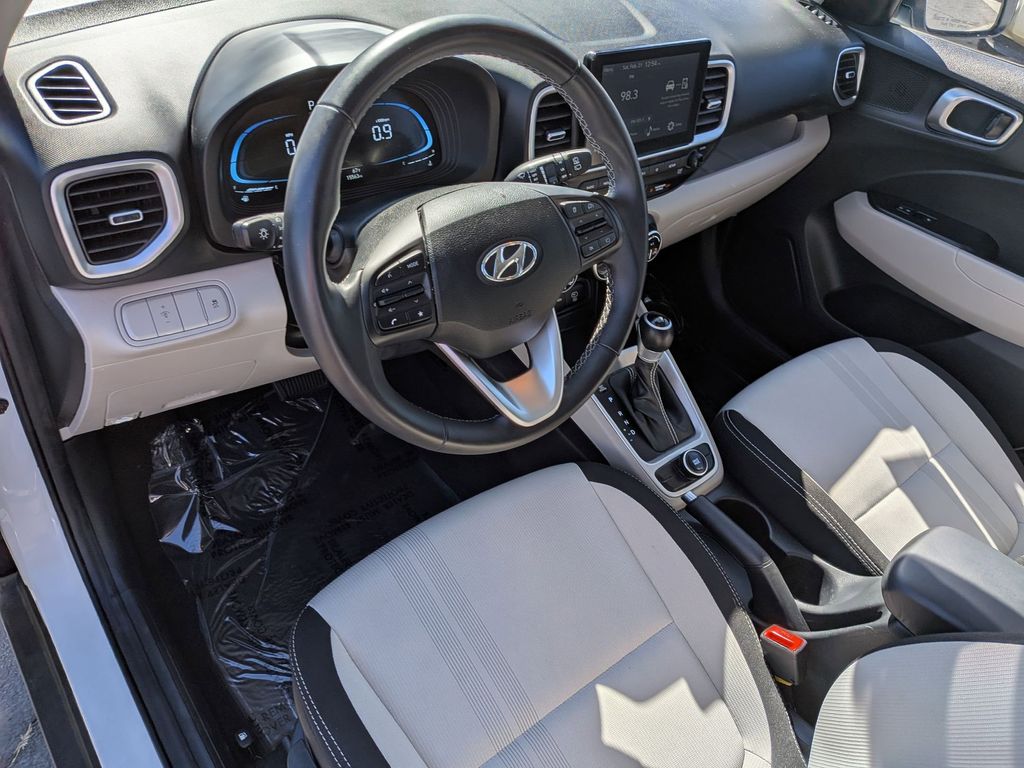 Thumbnail: 2025 Hyundai Venue - 14